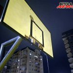 Фото вест: пред десет дена поставен, викендов скршен кошот кај “Областа“, нема крај на вандализмот во Битола