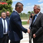 Премиерот Христијан Мицкоски во работна посета на фабриката “Кромберг и Шуберт“ во Битола